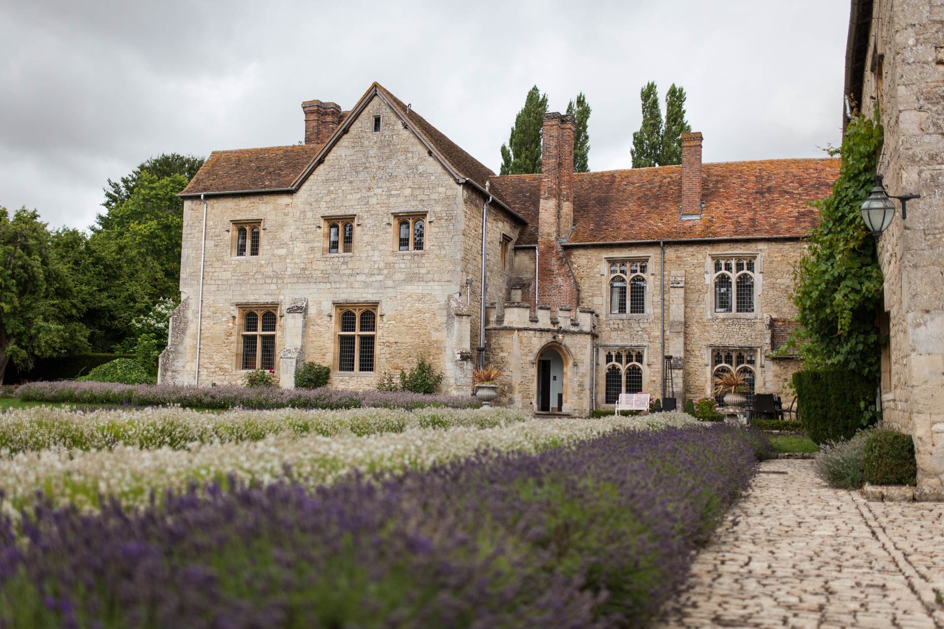 Notley Abbey Wedding