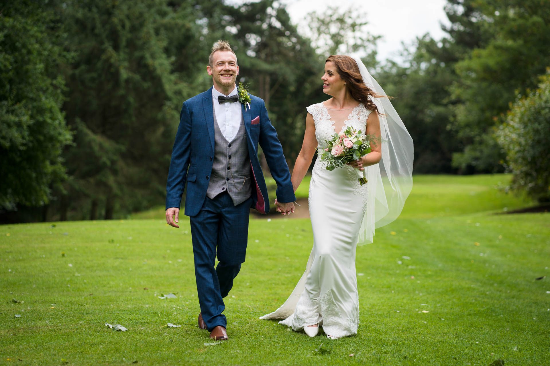 Natural wedding portraits